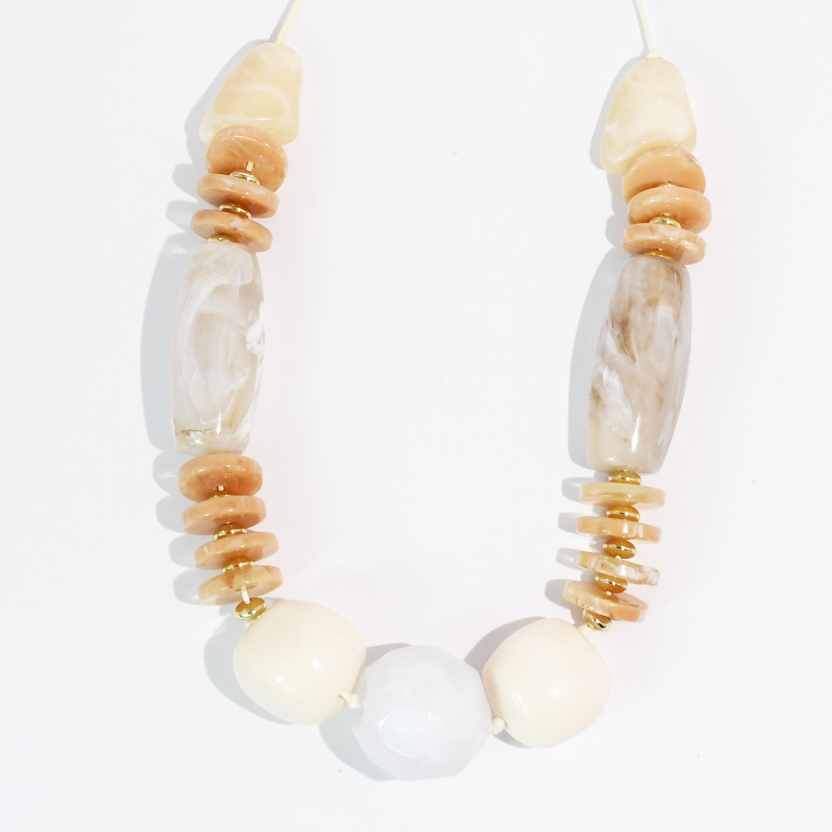 COCONUT CREAM NECKLACE