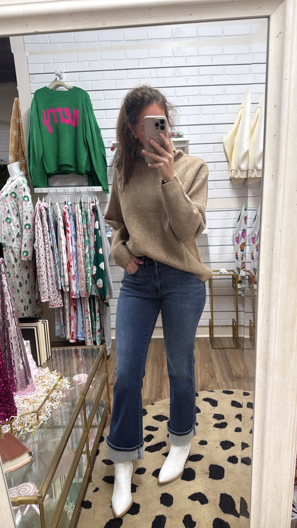 CAMEL TURTLENECK SWEATER