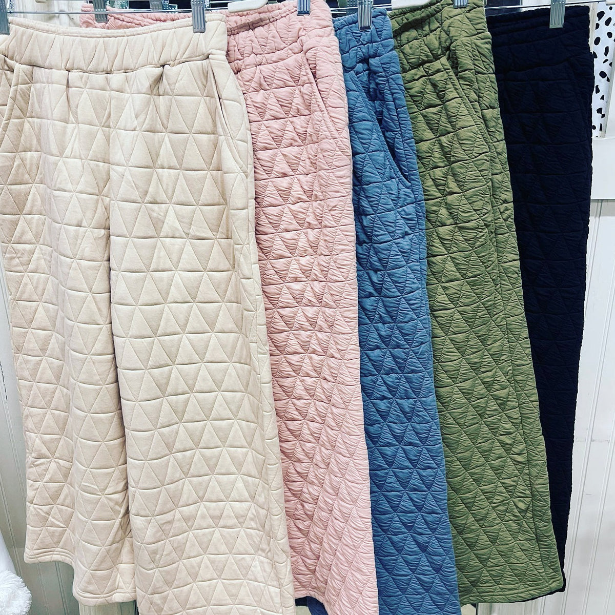 QUILTED CROPPED FLARE PANTS
