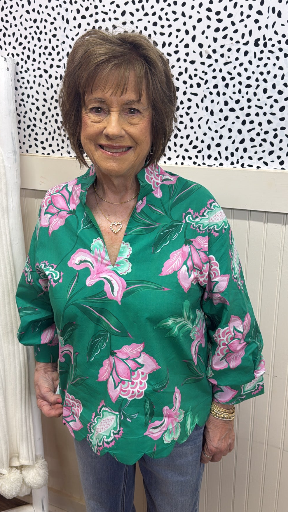 GREEN FLORAL SCALLOP HEM TOP