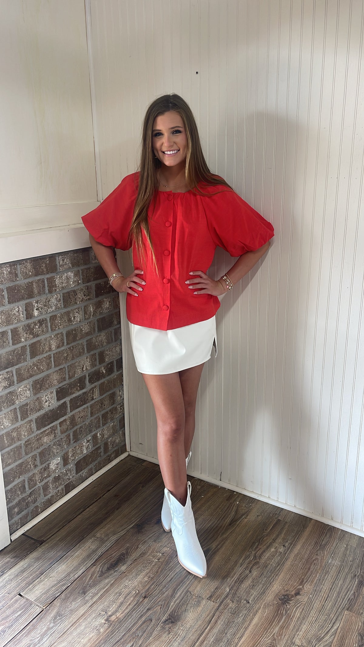 RED BUTTON FRONT BALLON SLV TOP