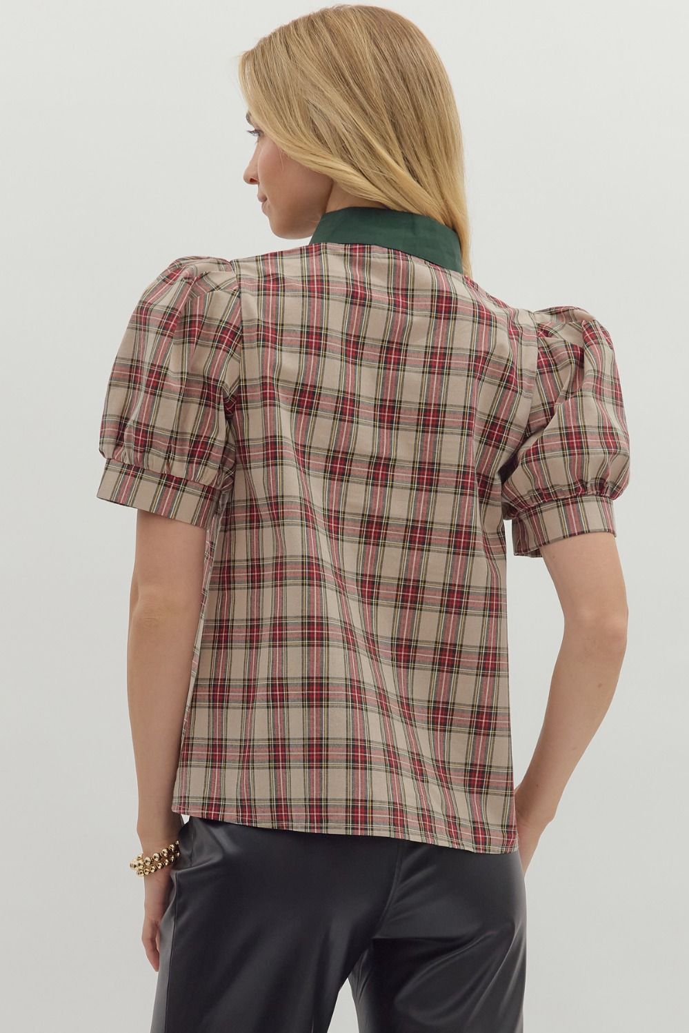 TAUPE PLAID CUFF SHORT SLV VNECK