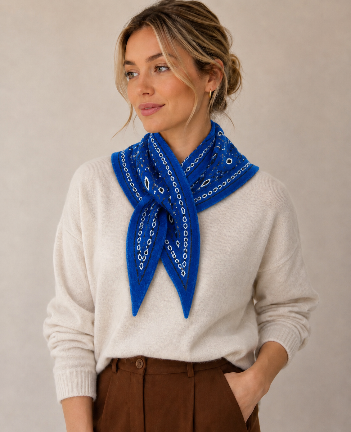 COZY KNIT BANDANA SCARF