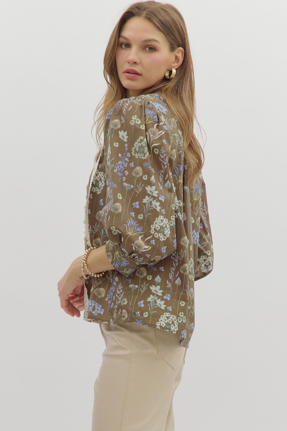 FLORAL CROCHET TRIM BUTTON TOP