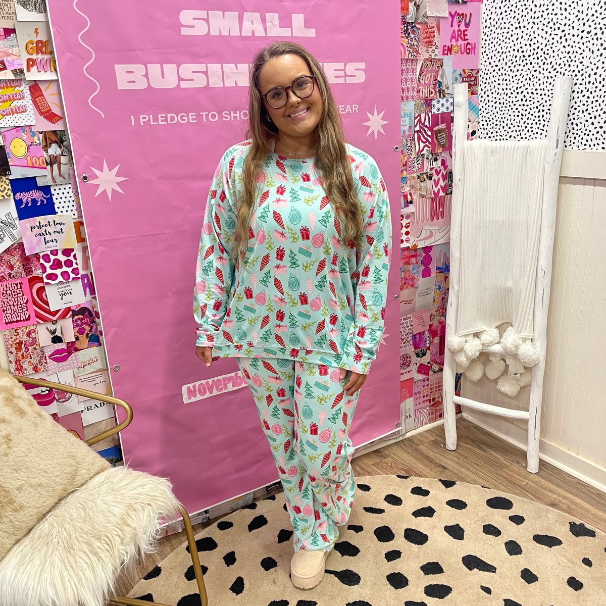 ANNIE BAUBLE BEAUTY PAJAMAS SET