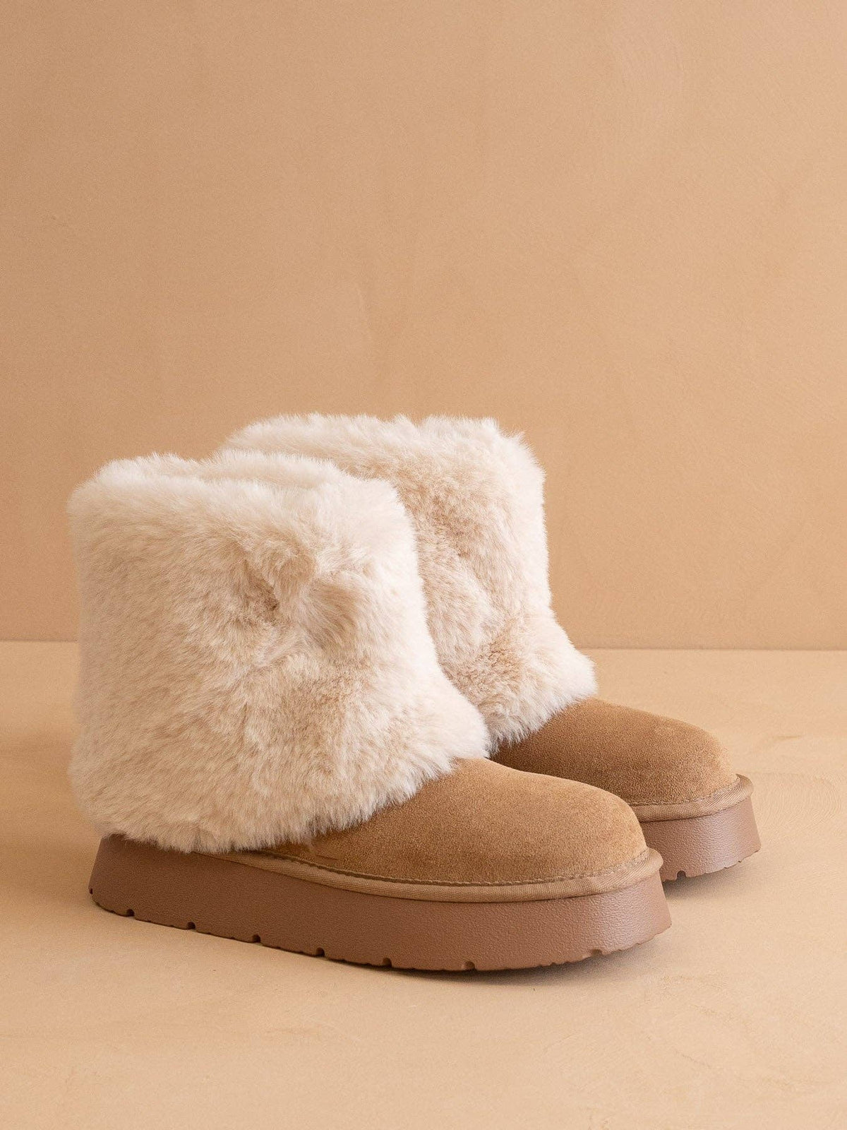 FUR PLATFORM BOOT
