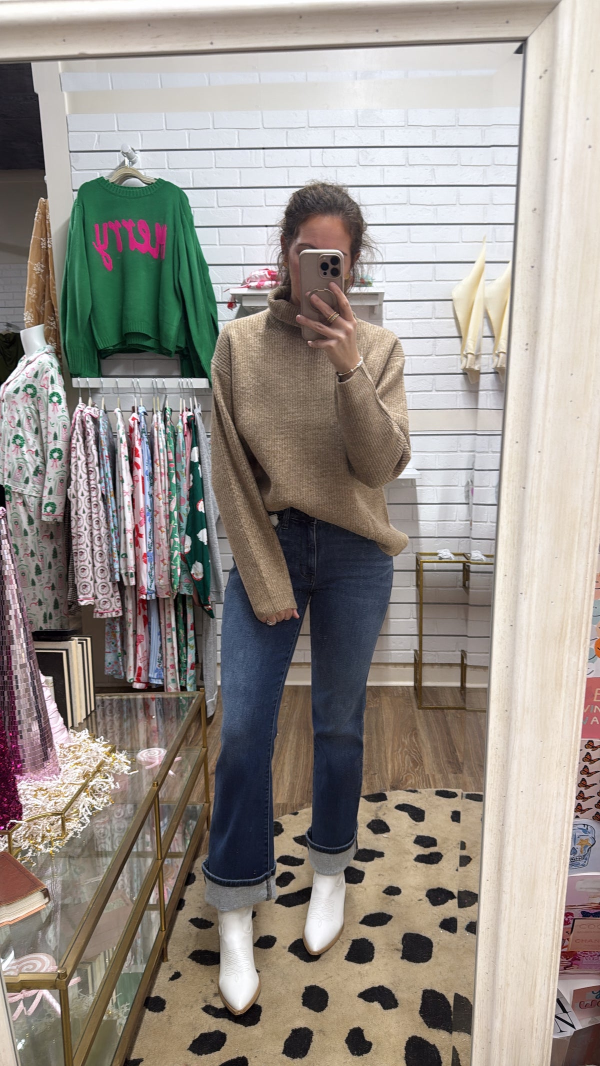 CAMEL TURTLENECK SWEATER
