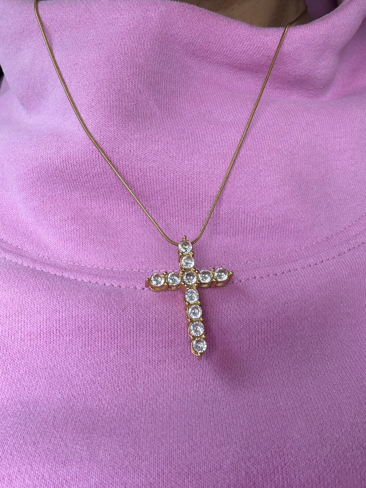 X1 DIAMOND CROSS NECKLACE