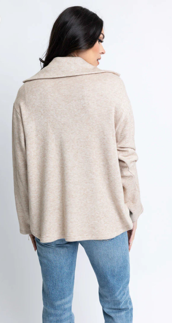 OATMEAL FLEECE COLLAR TOP