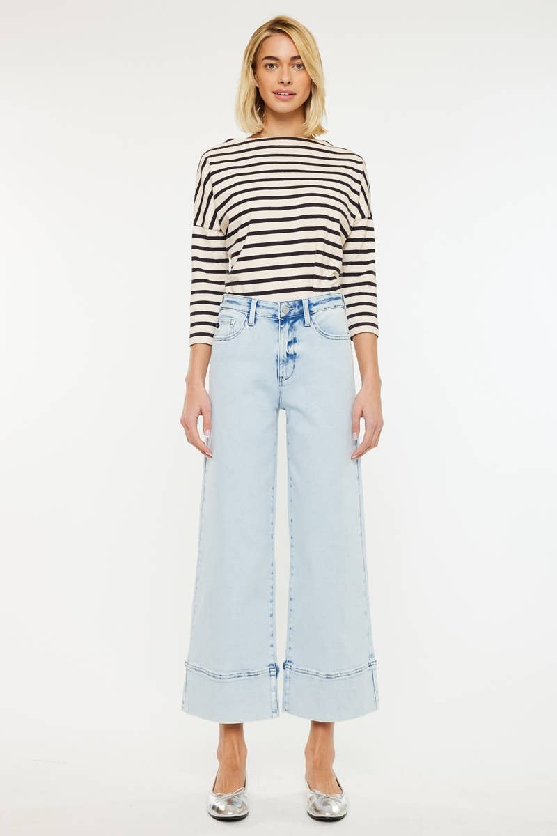 LIGHT WASH RISE CROPPED WIDE LEG JEANS
