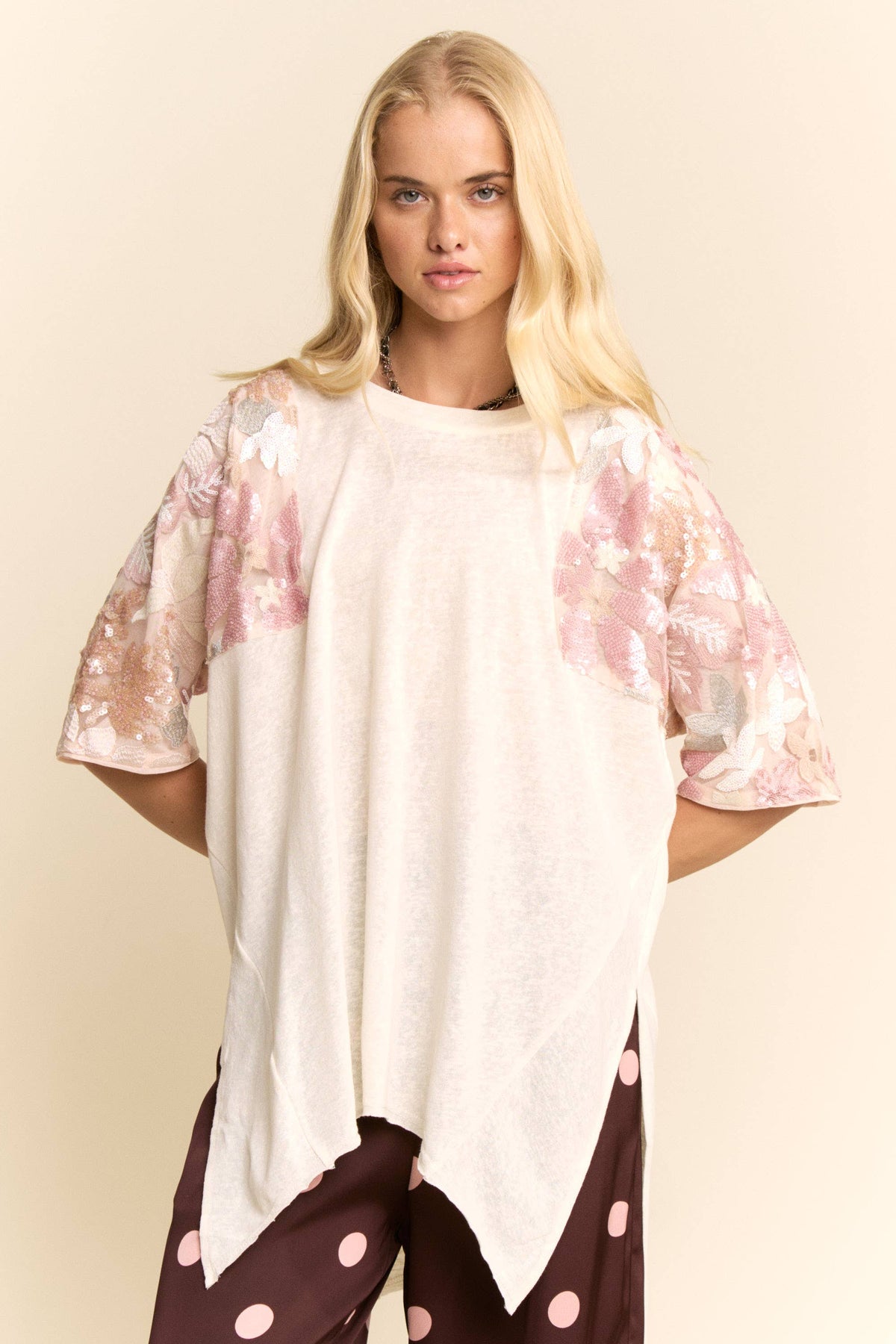 BLUSH BLOOM SEQUI SLV TUNIC TOP