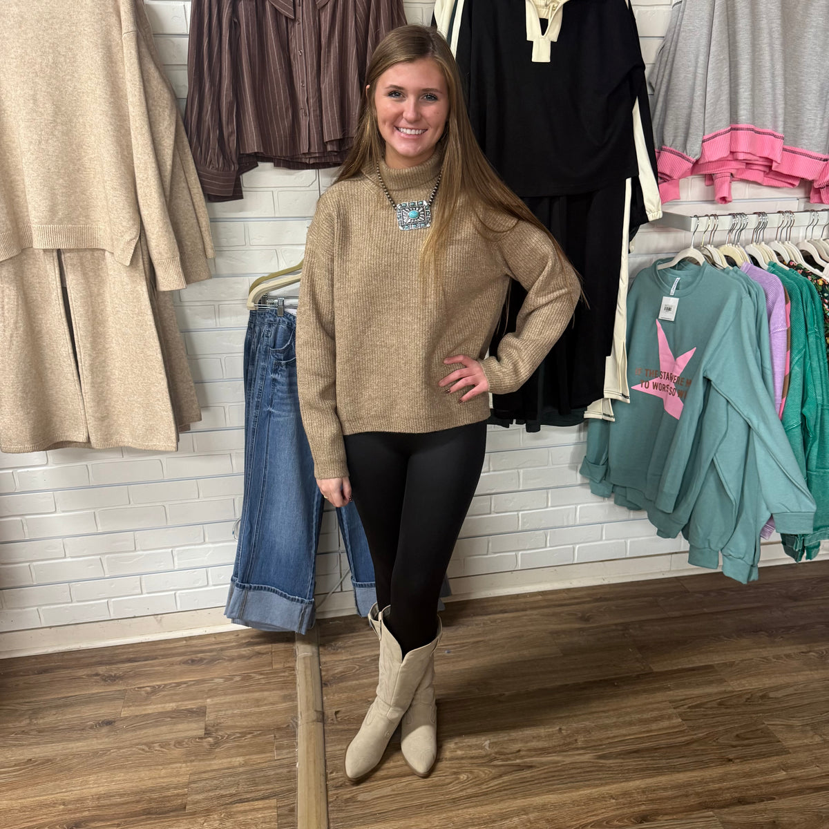 CAMEL TURTLENECK SWEATER