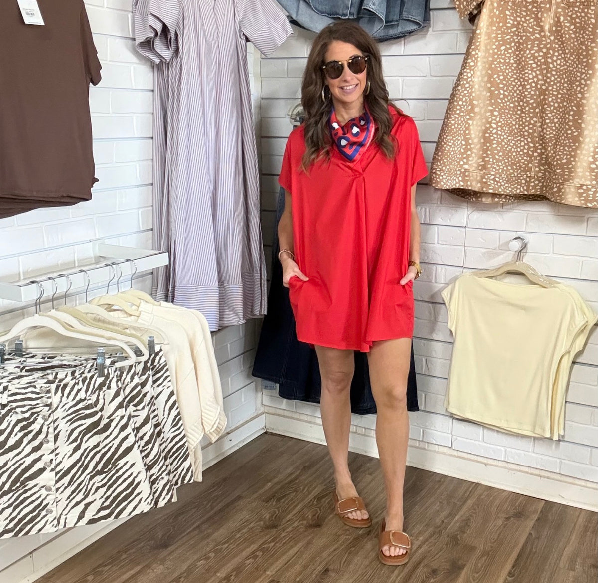 RED SIGNATURE POPLIN VNECK DRESS