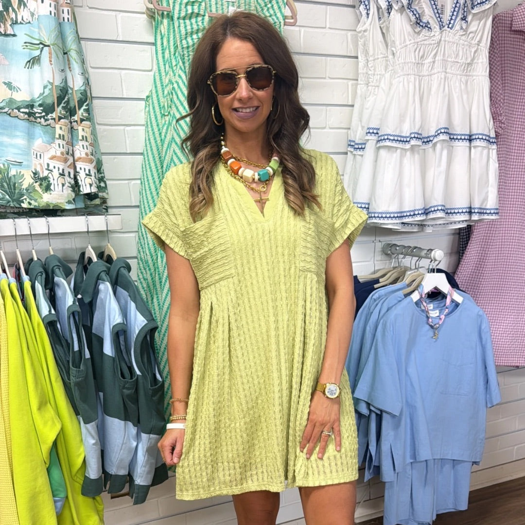 TEXTURE PLEATED POCKET DRESS