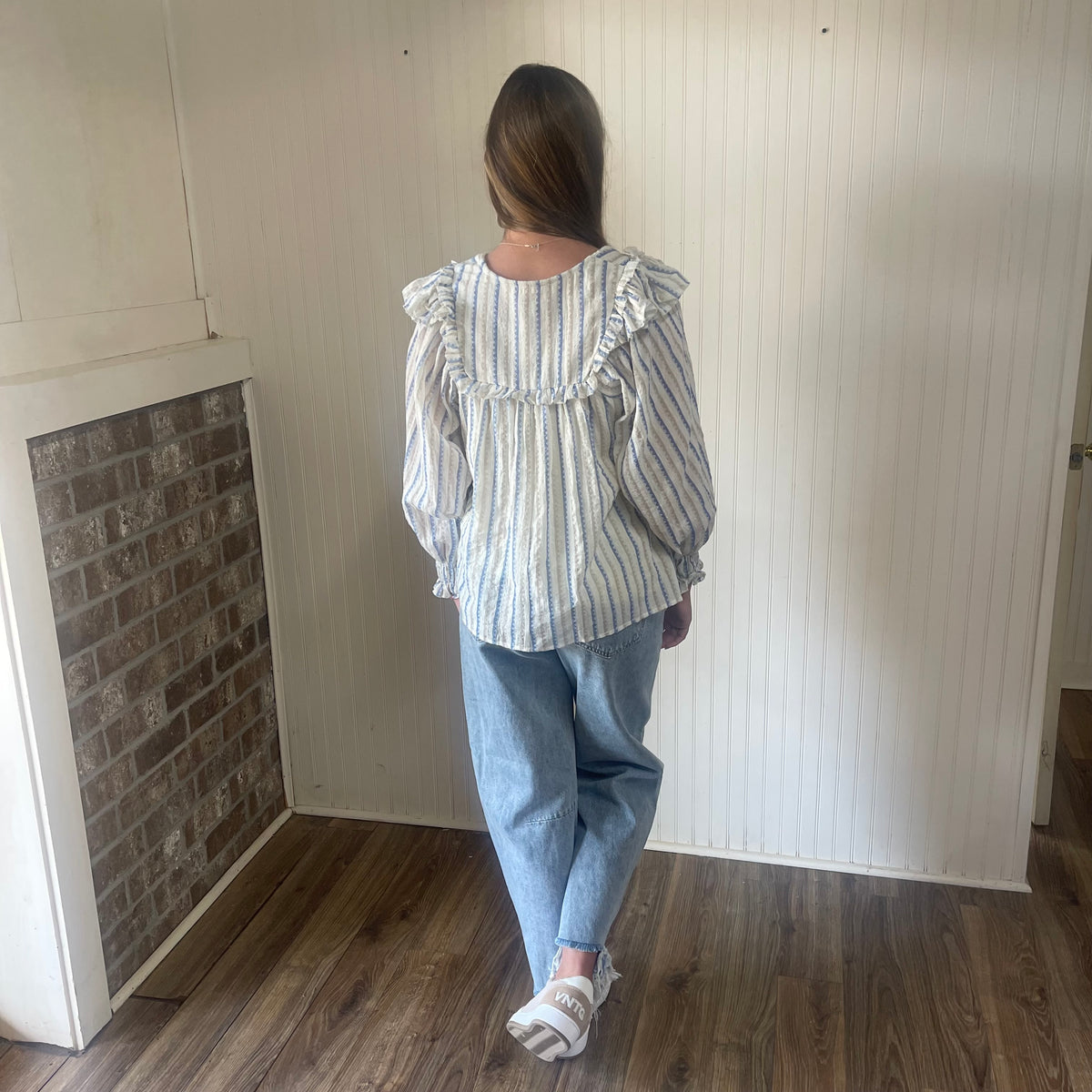 STRIPE NEUTRAL RUFFLE VNECK TOP- FINAL SALE