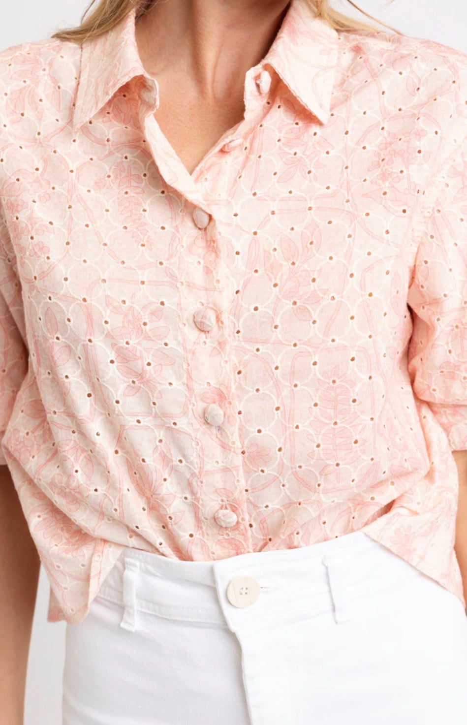 EYELIT BUTTON PUFF SLV TOP