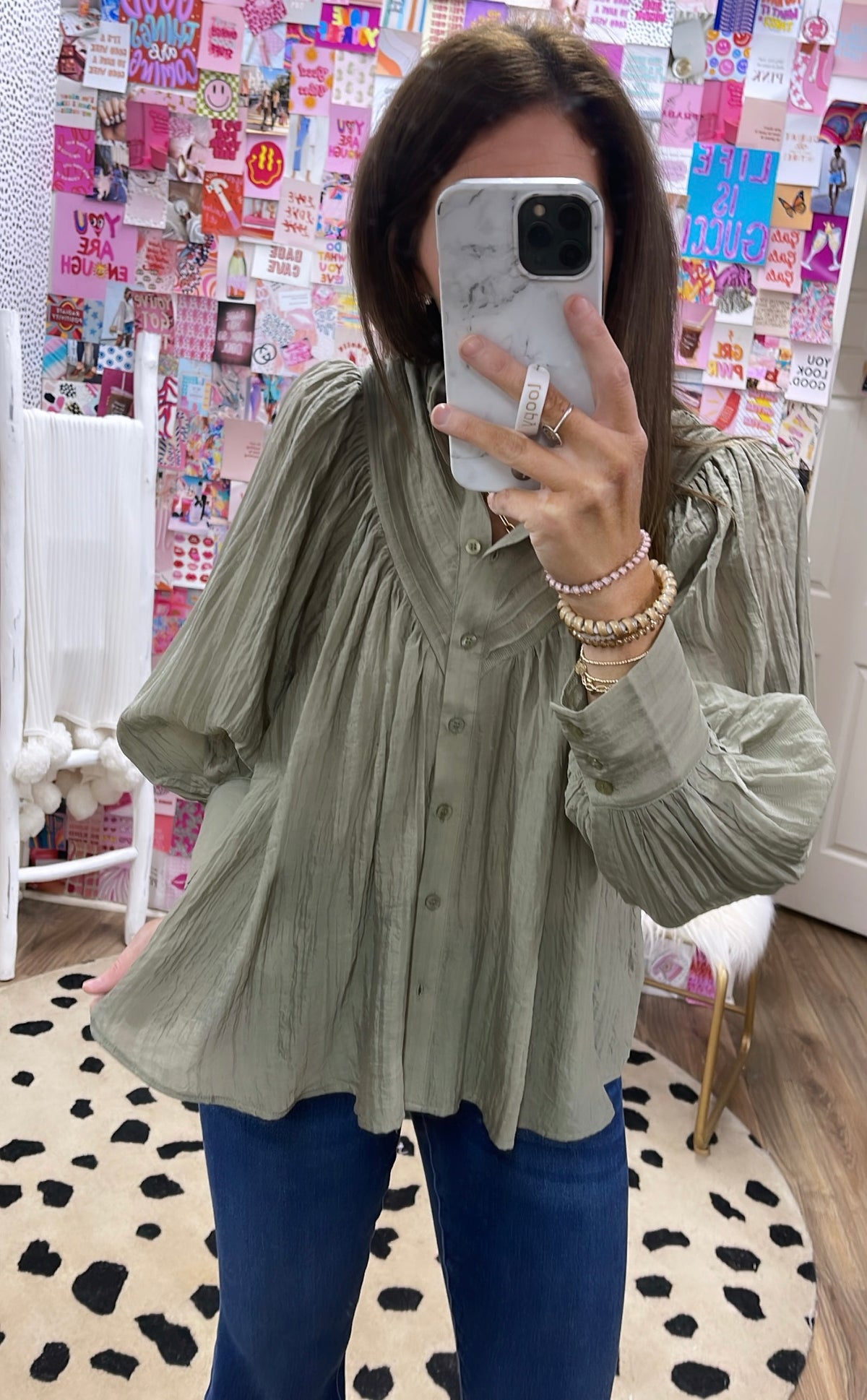 OLIVE PLEAT BUTTON TOP