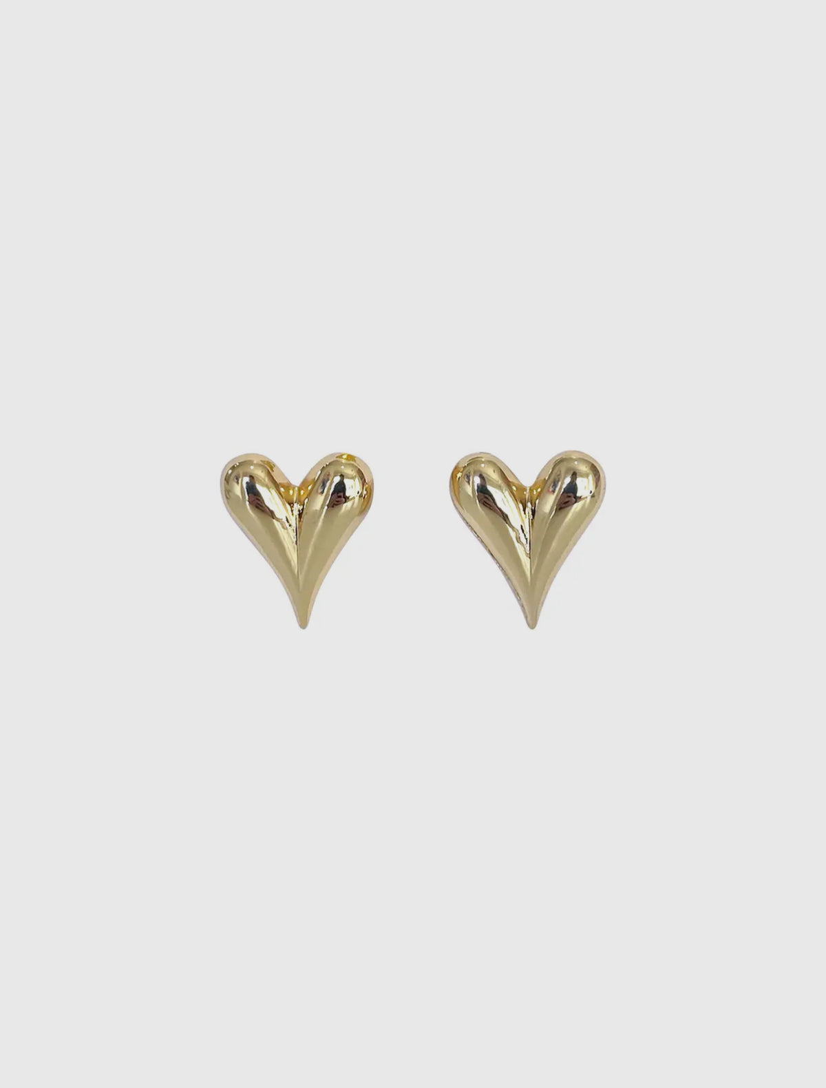KOURT HEART EARRING