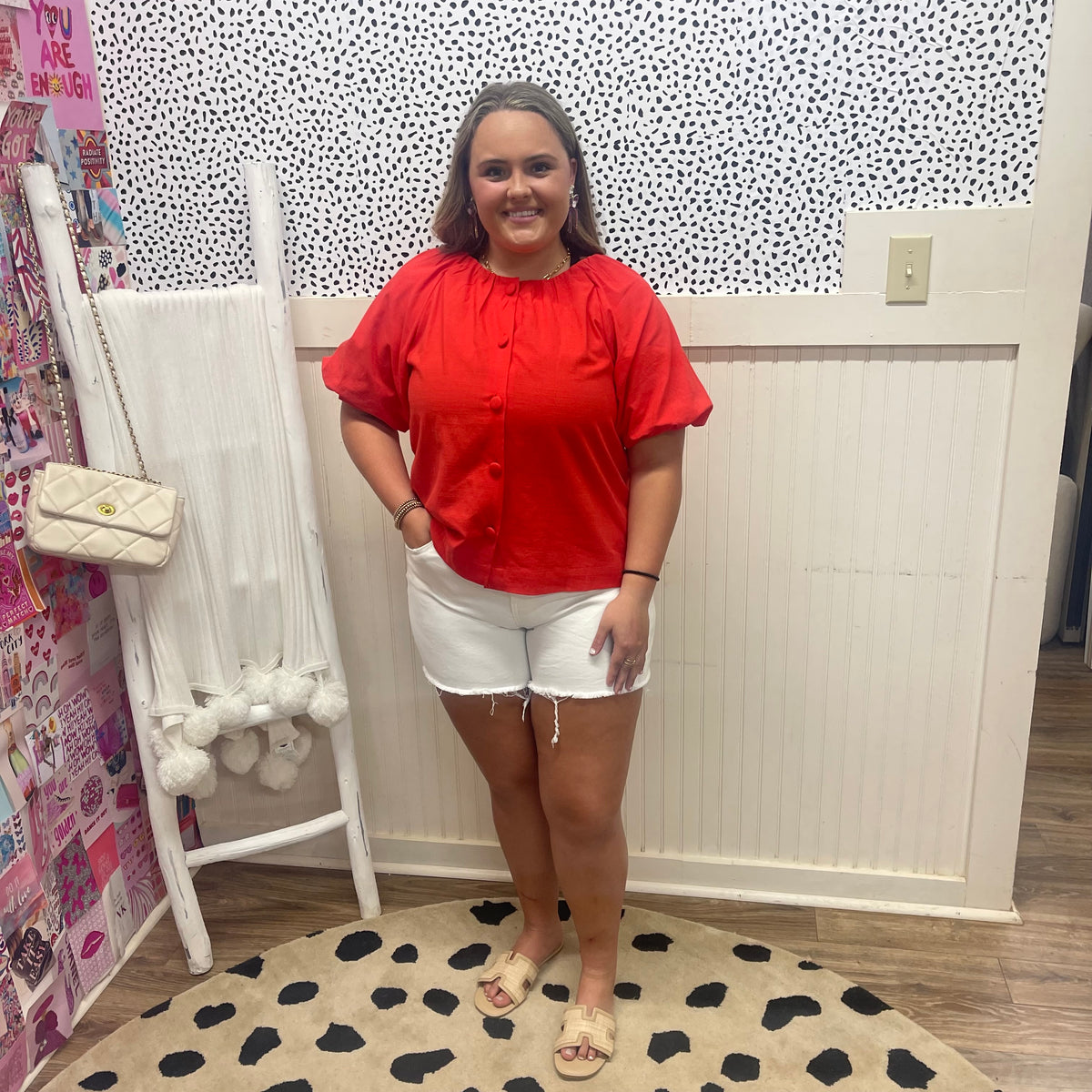 RED BUTTON FRONT BALLON SLV TOP
