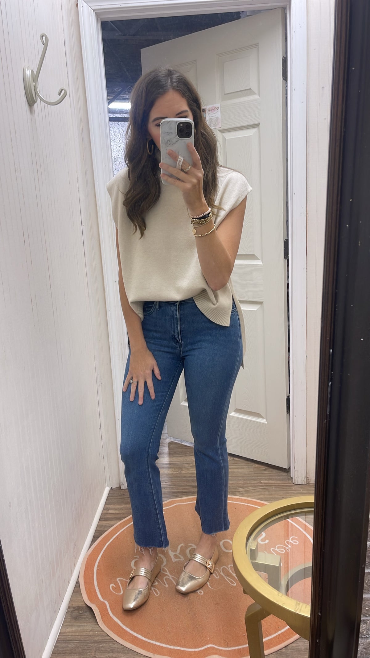 OATMEAL TURTLENECK SLVLESS HI LO SWEATER