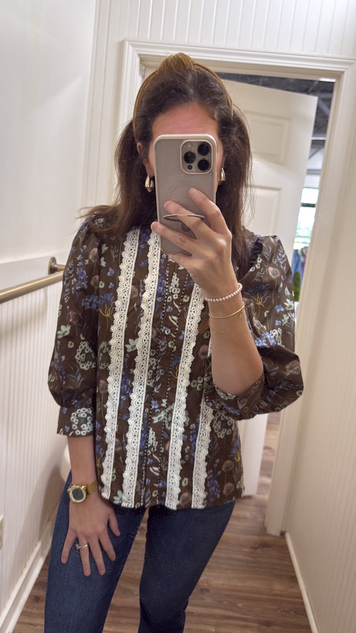 FLORAL CROCHET TRIM BUTTON TOP