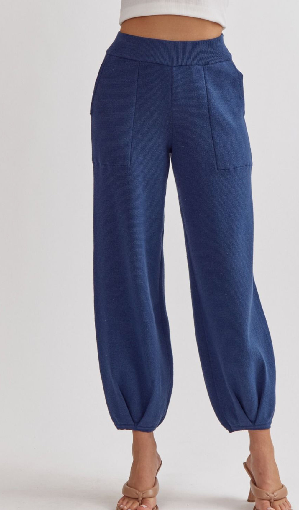 NAVY KNITTED JOGGER