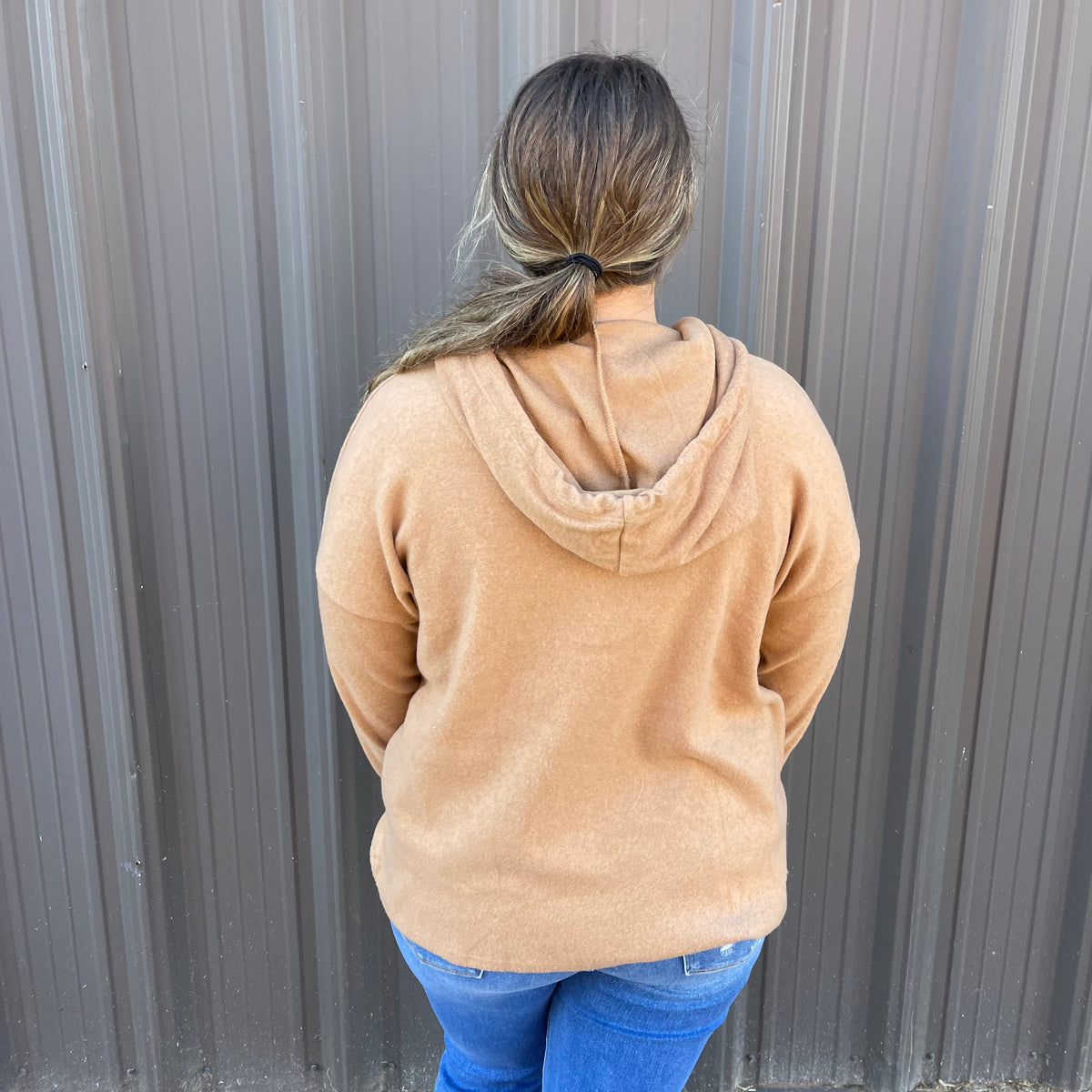 CAMEL BUTTON HOODED TOP