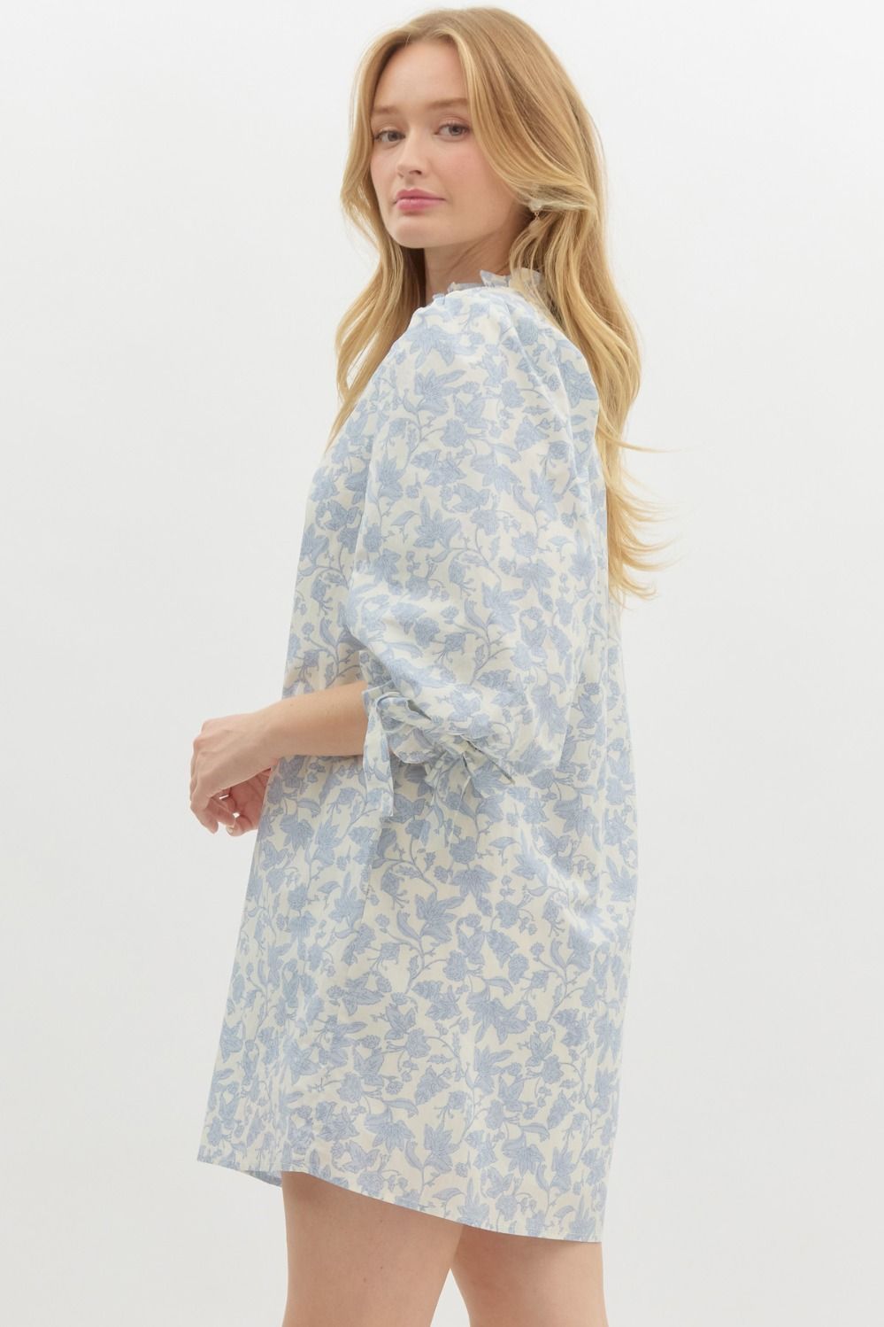 BLUE FLORAL ELASTIC PUFF SLV DRESS