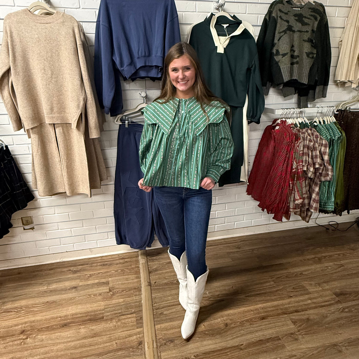 GREEN FLORAL DITZY STRIPE PETER PAN TOP