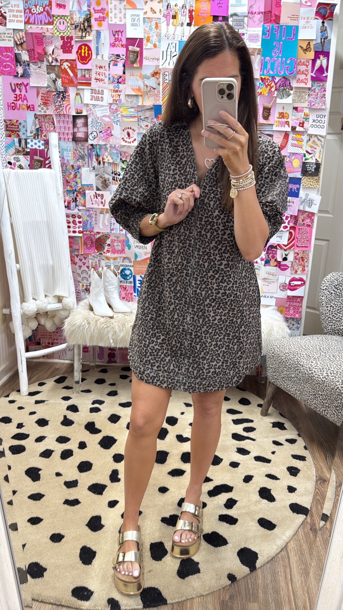 MOCHA LEOPARD CUFF BAND VNECK ZIP DRESS