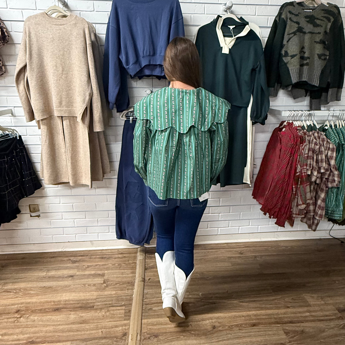 GREEN FLORAL DITZY STRIPE PETER PAN TOP