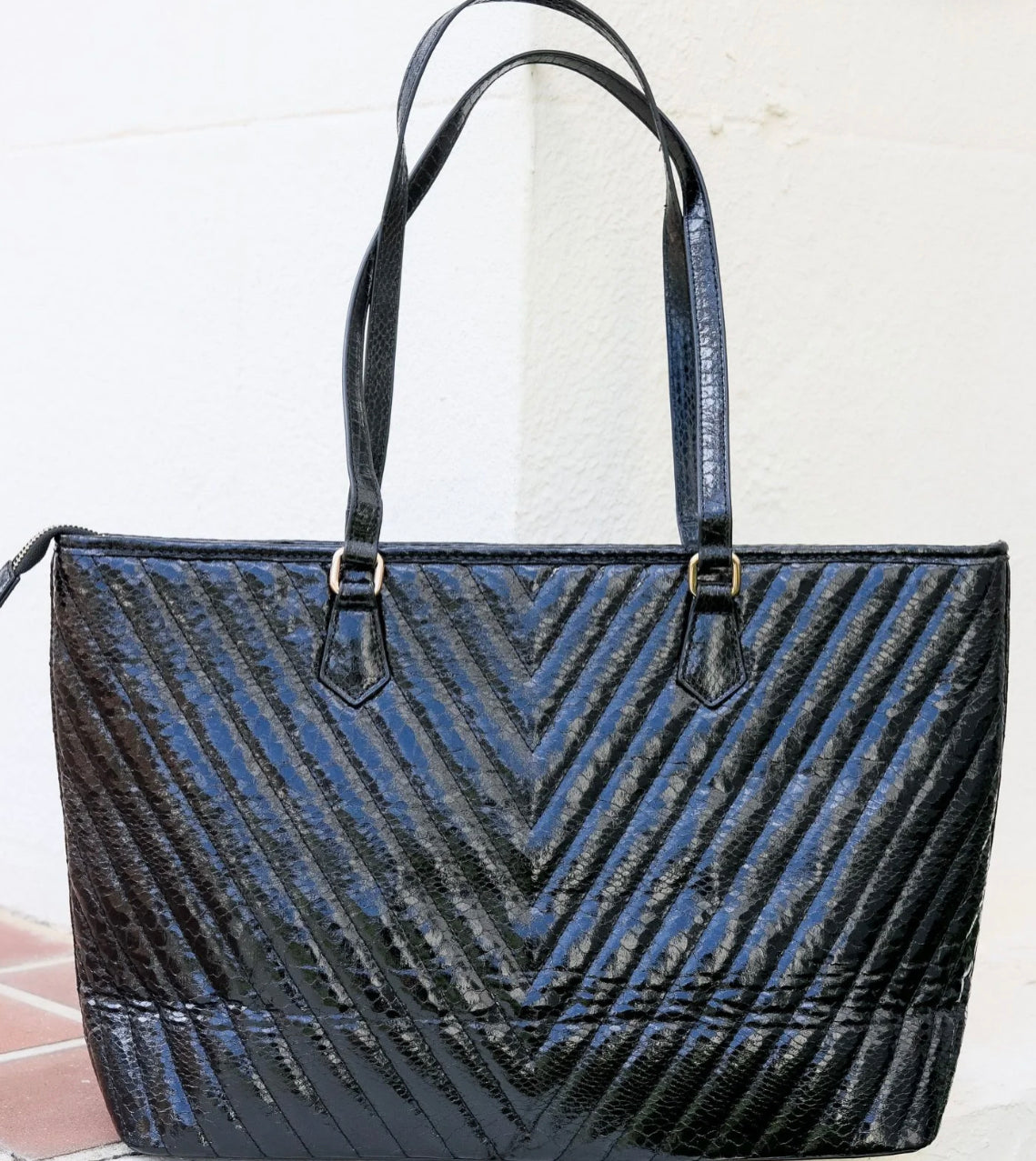 TABITHA METALLIC BLACK QUILTED TOTE