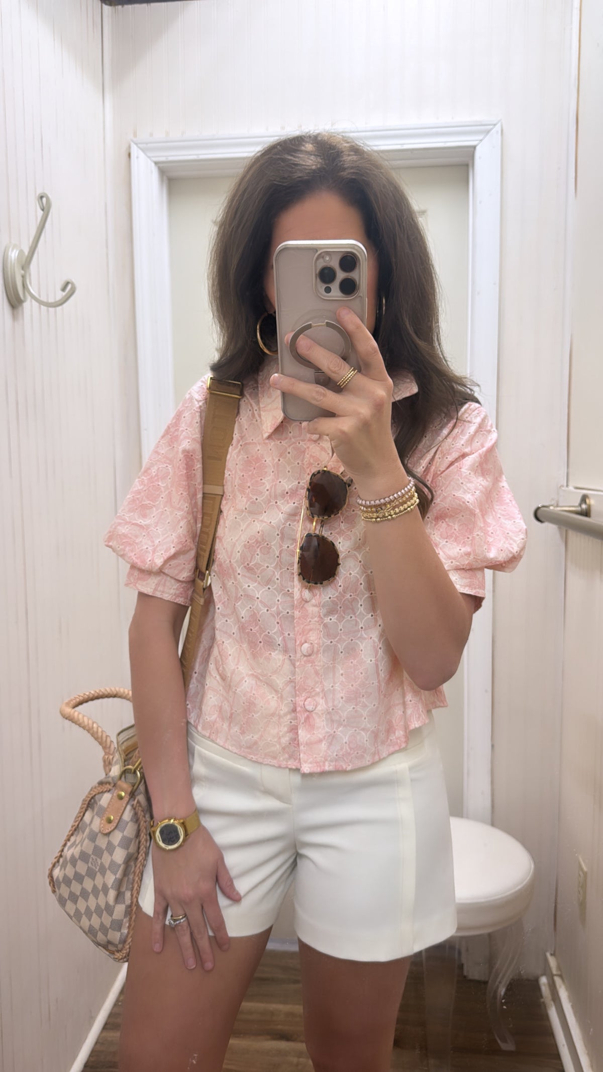 EYELIT BUTTON PUFF SLV TOP