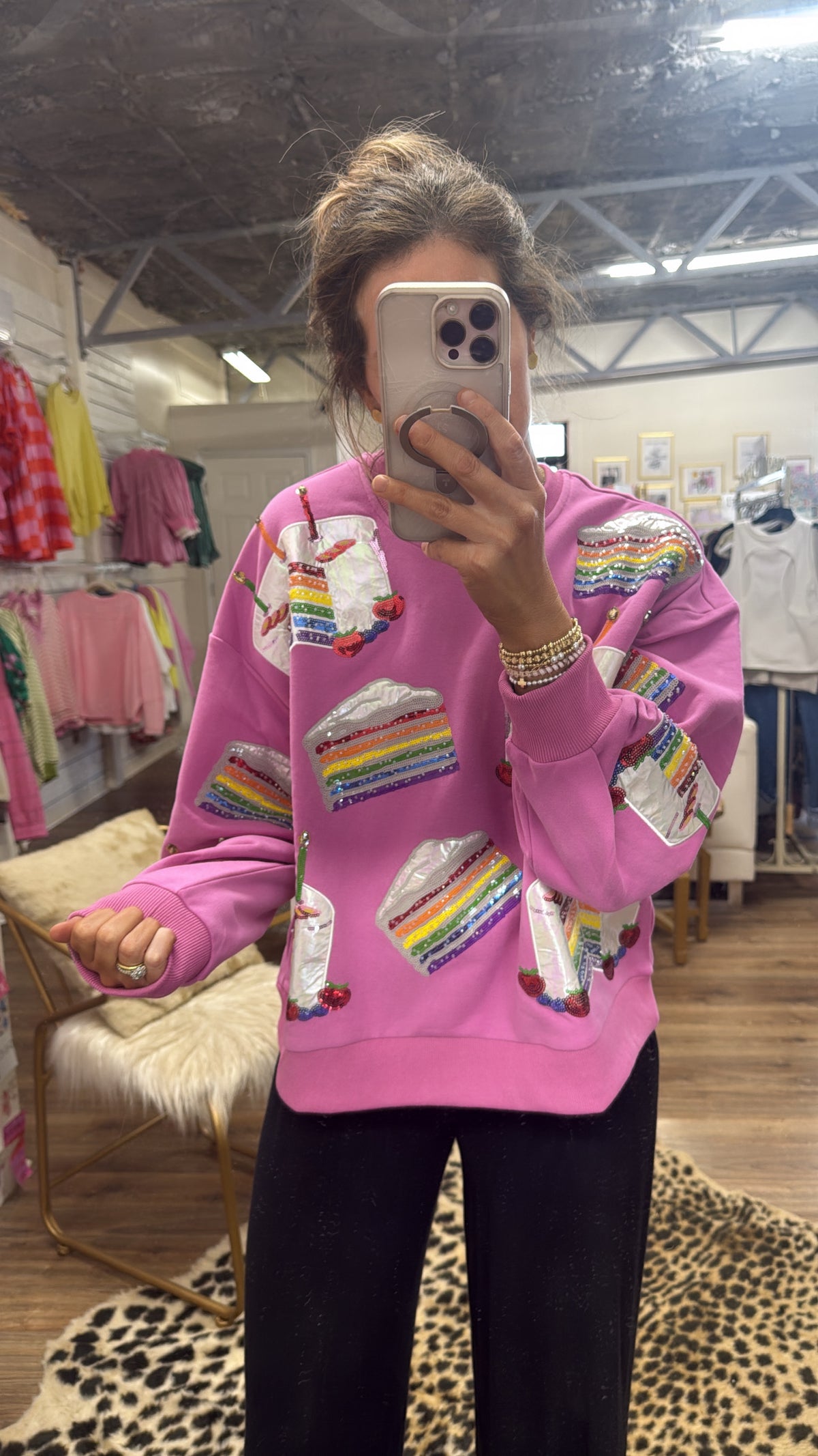 PINK CAKE QOS SWEATSHIRT