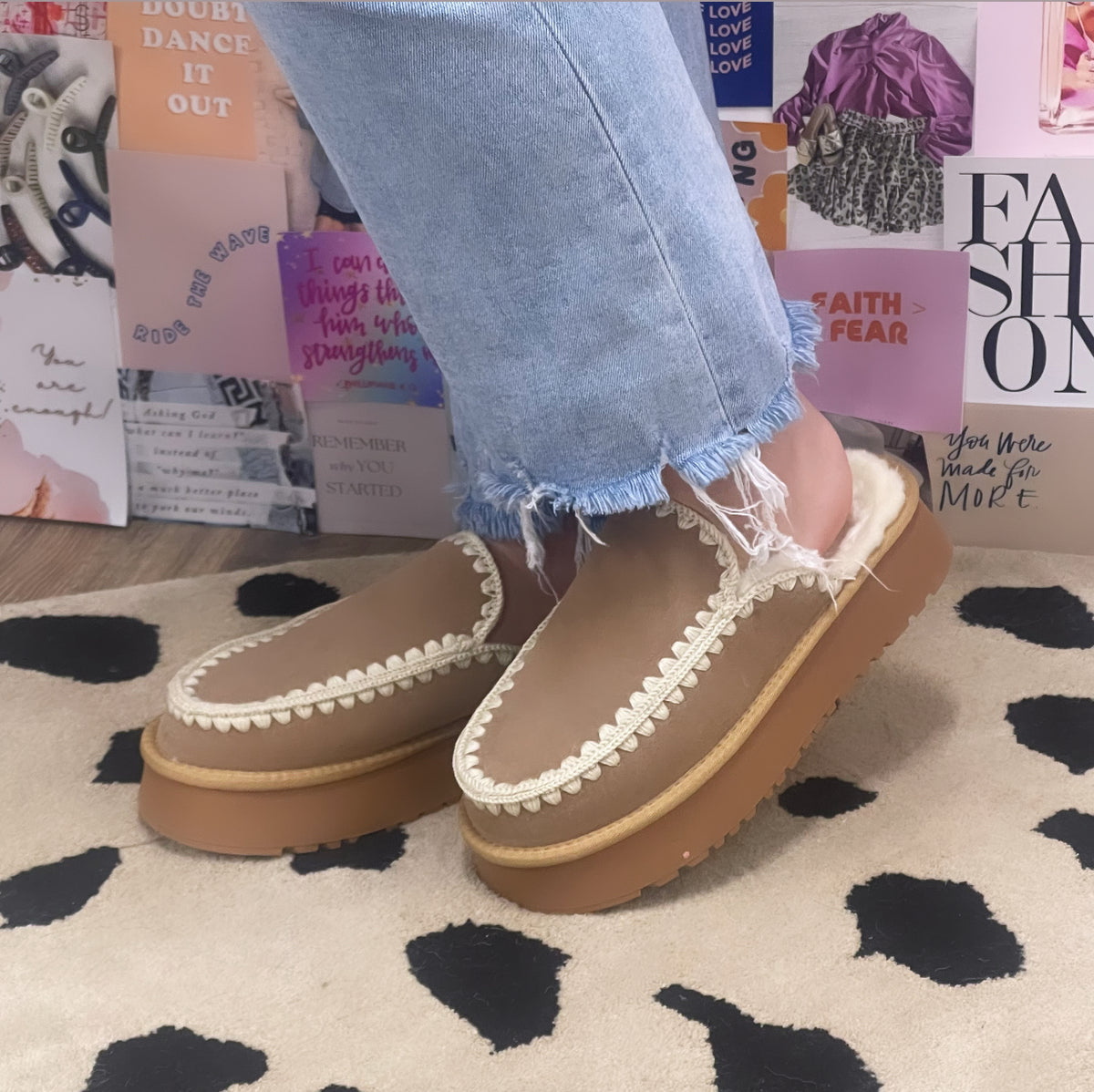 AMBER FUR LINE CROCHET SLIPPER SHOE