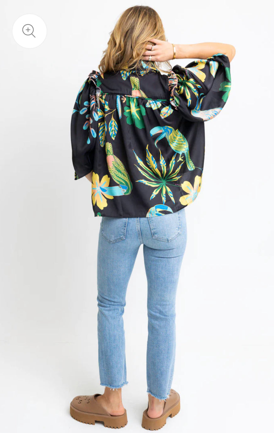 TOUCAN BLACK JUNGLE PUFF SLV TOP