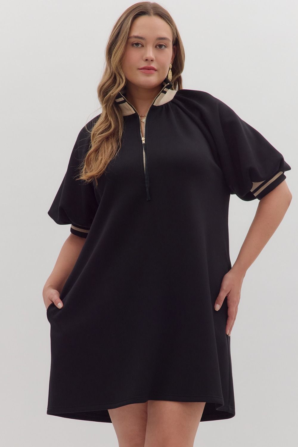 BLACK RIBBED TRIM ZIP DRESS