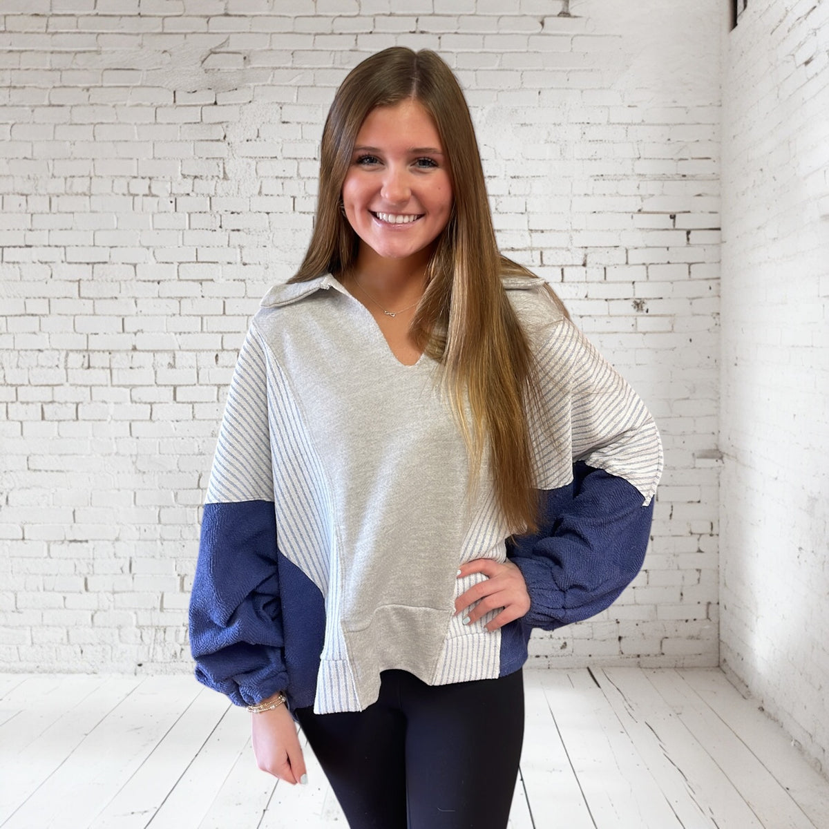 KENZIE GREY/BLUE COLLARED VNECK