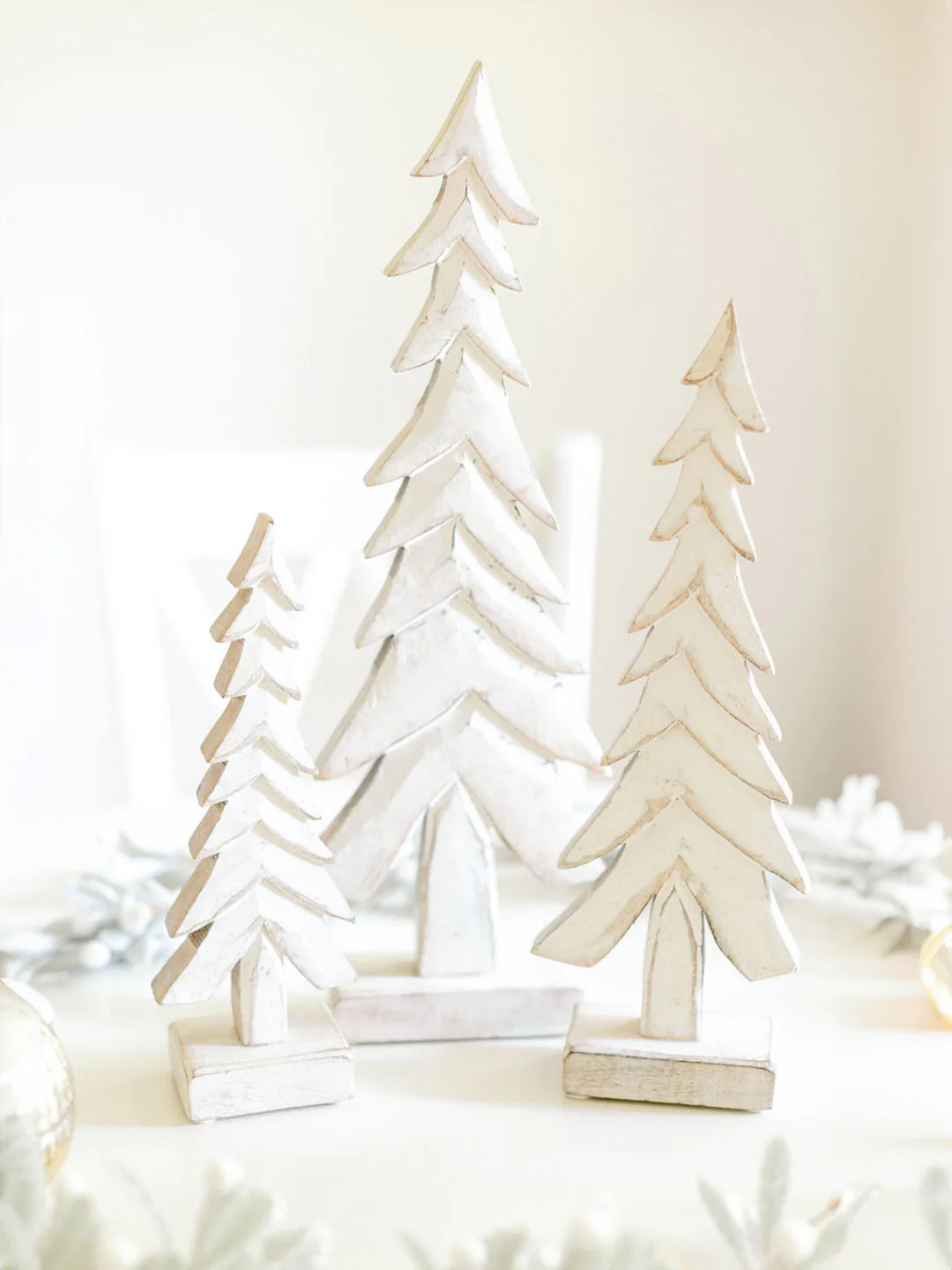 WHITE WOOD TREE DECOR