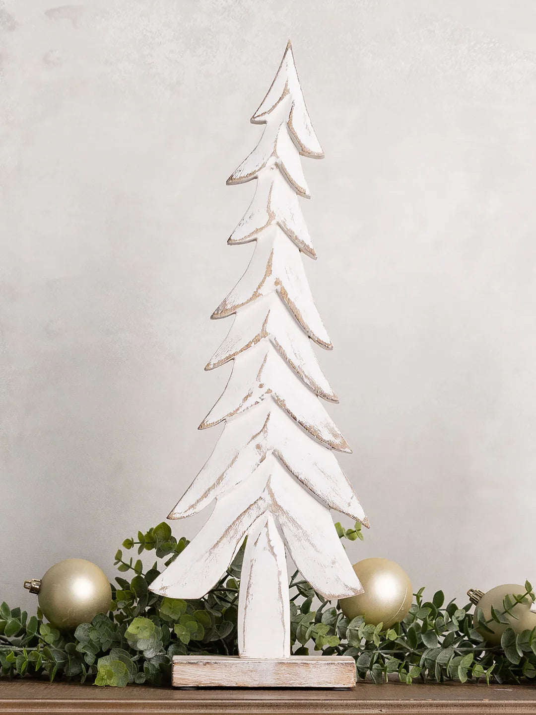 WHITE WOOD TREE DECOR
