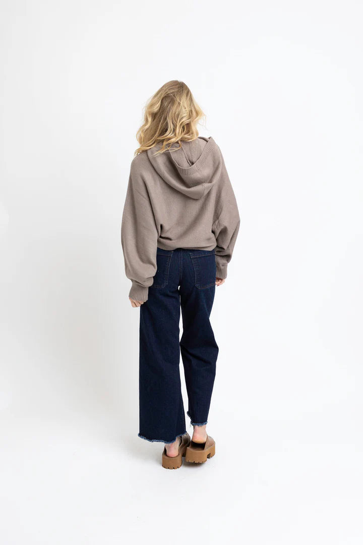 KHAKI HOODED SWEATER