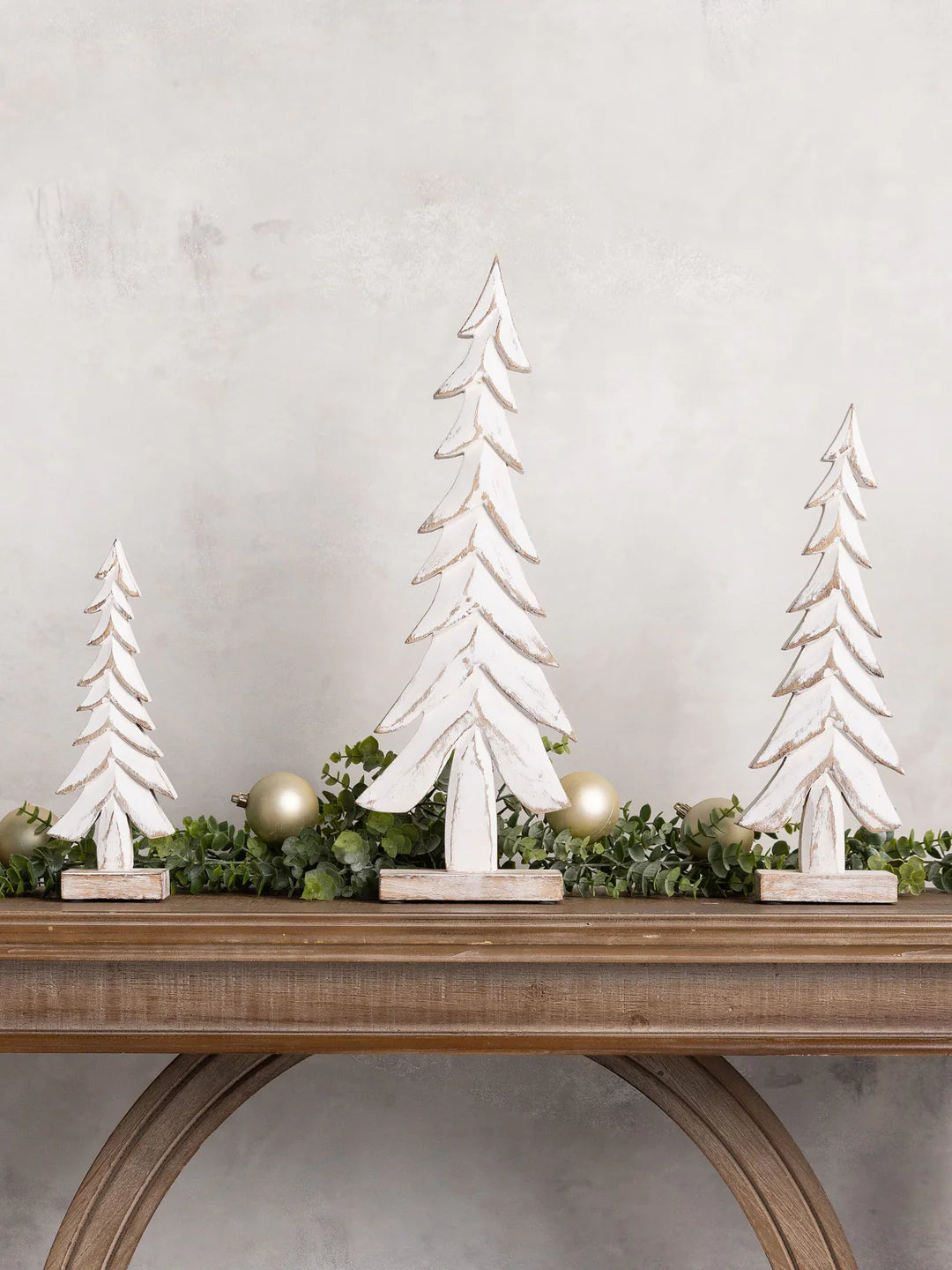 WHITE WOOD TREE DECOR