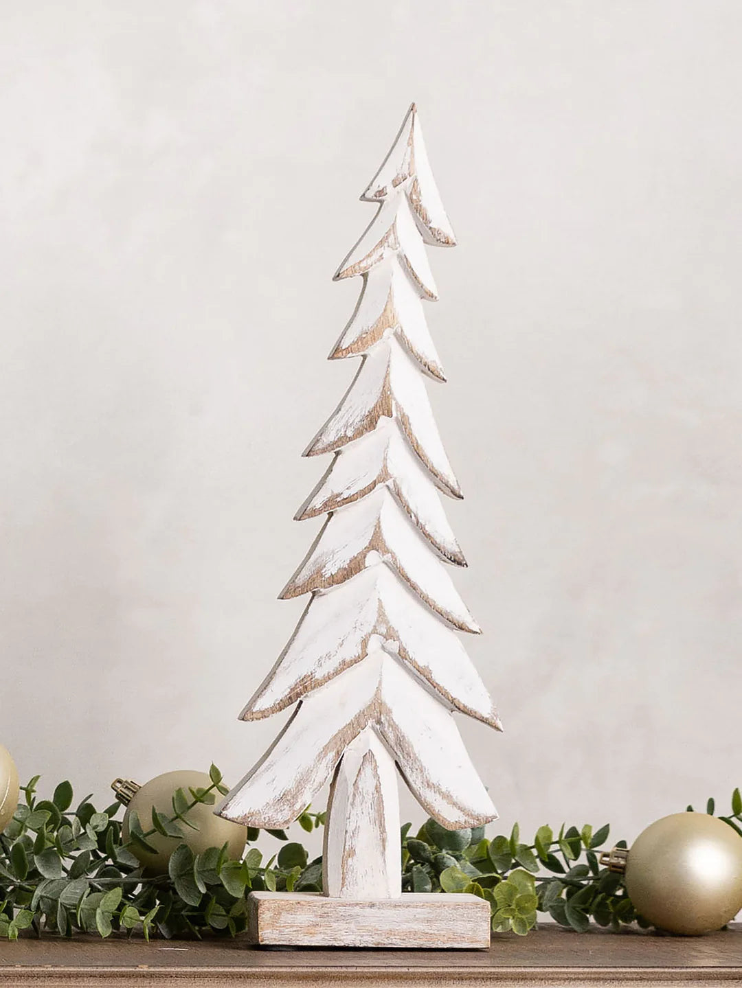 WHITE WOOD TREE DECOR