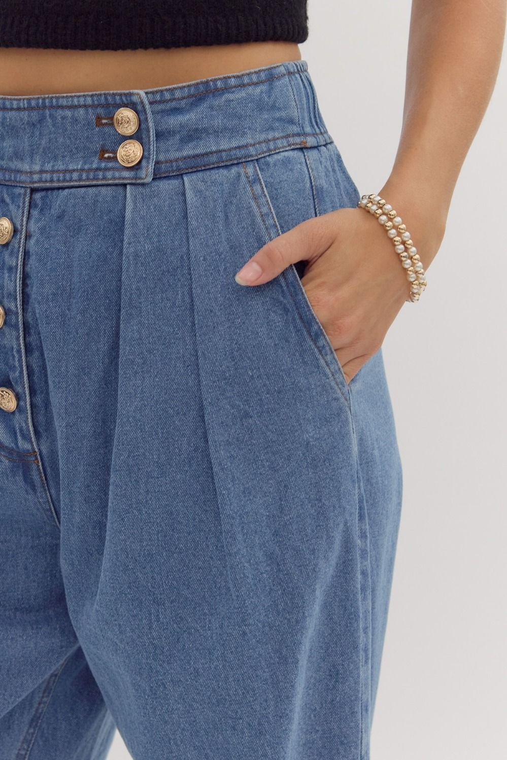 DENIM CROPPED GOLD BUTTON PANTS