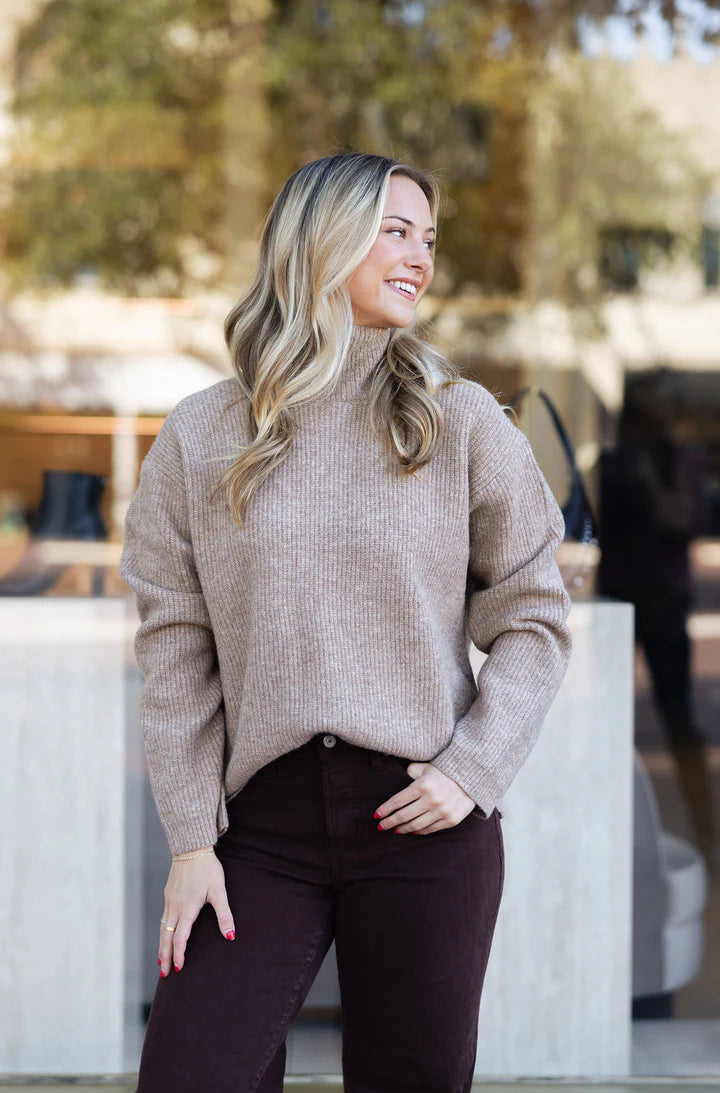CAMEL TURTLENECK SWEATER