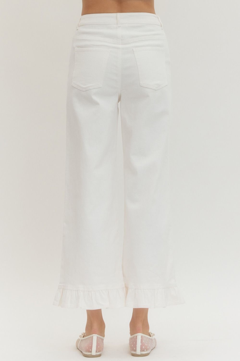WHITE RUFFLE HEM DENIN