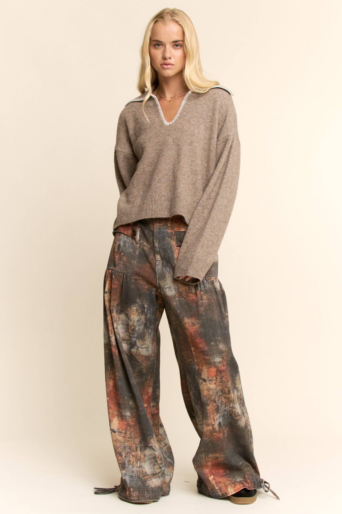 GRANNY V NECK TURTLENECK SWEATER TOP