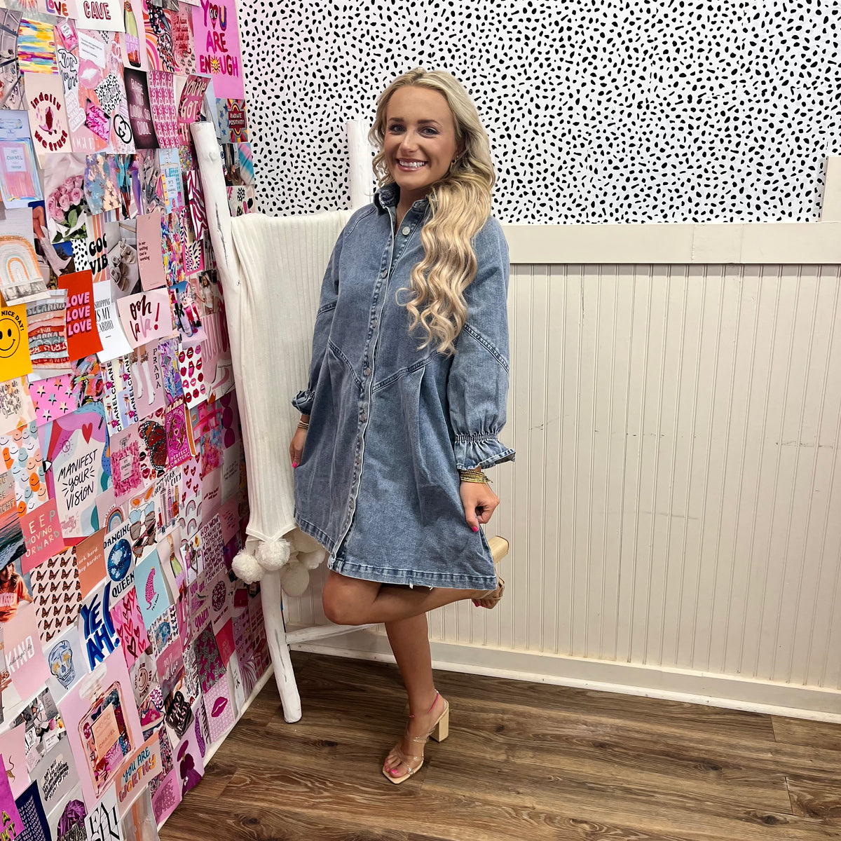 LIGHT DENIM SNAP UP DRESS