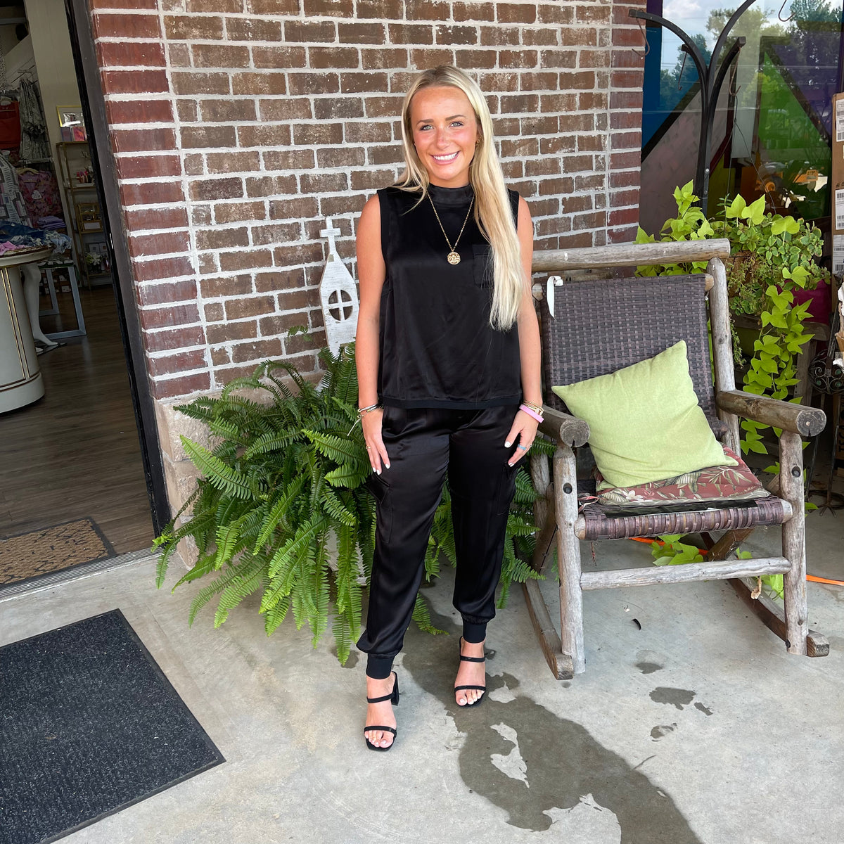 BLACK SATIN RIBBED TRIM TOP