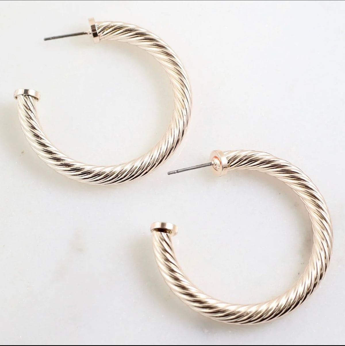 DUFFER CABLE HOOP EARRING